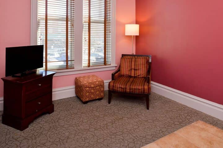 Room 58 of 147