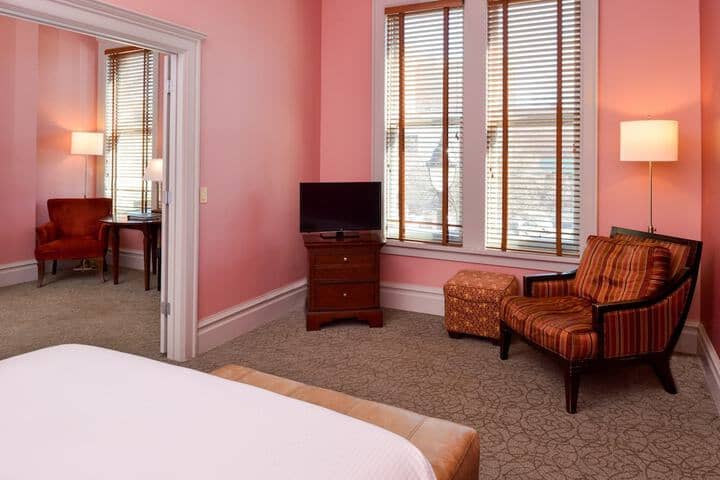 Room 47 of 147