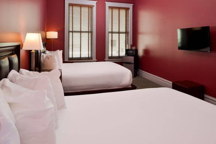 Room 55 of 147